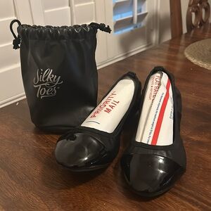 Silky Toes fordable ballets flats